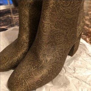 NWOT Carlos Santana brocade gold booties